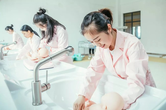 成都五月花職業(yè)學(xué)校有升學(xué)班嗎,四川五月花技師學(xué)院升學(xué)部怎么樣